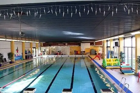 Photo de Bad- & träningscenter