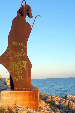 Photo de Estàtua de Sant MagÃ­