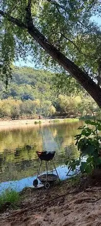 Photo de Praia Fluvial das Três Pontes