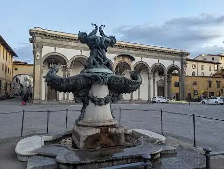 Photo de Piazza della Santissima Annunziata