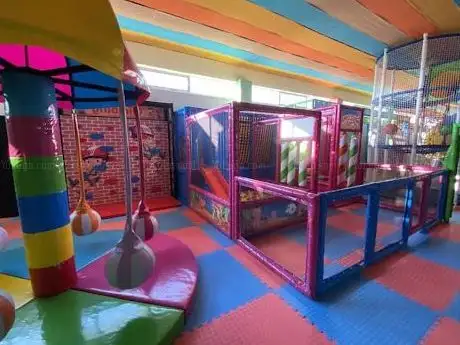 Photo de Eynal Kaplıcaları Aqua Oyun Salonu