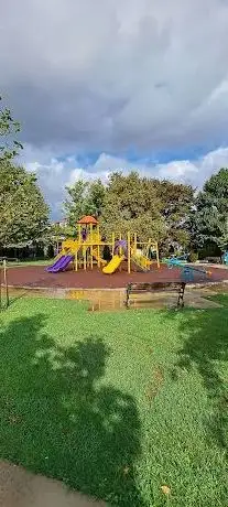 Photo de Sancaktepe Municipality Running Linden Park