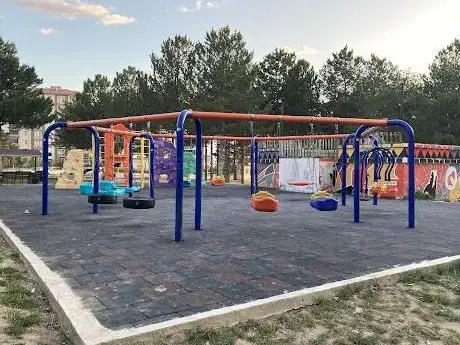 Photo de Ali İhsan Kadıoğlu Parkı
