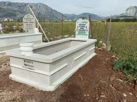 Photo de Piyadin yörükler mezarlığı