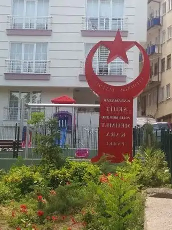 Photo de Karamazak Martyr Police Officer Mehmet Kara Park