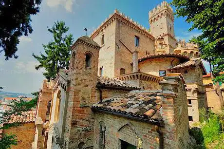 Photo de Castello Della Monica