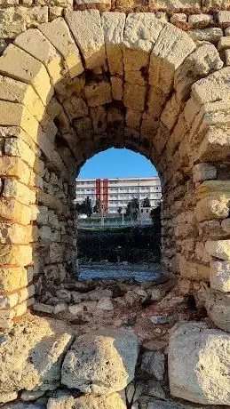 Photo de Ruinas de la Muralla de Constantinopla
