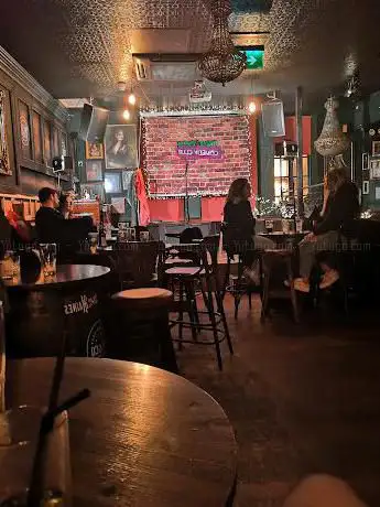 Craic Den Comedy Club