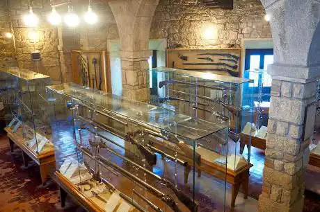 Photo de Ancient weapons museum
