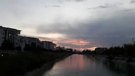 Photo de Yüreğir Belediyesi K. Karabekir Spor Kompleksi Ve Parkı
