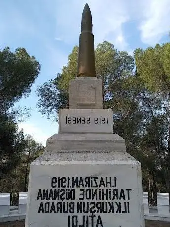 Photo de 50. Yıl Lisesi Hatıra Ormanı