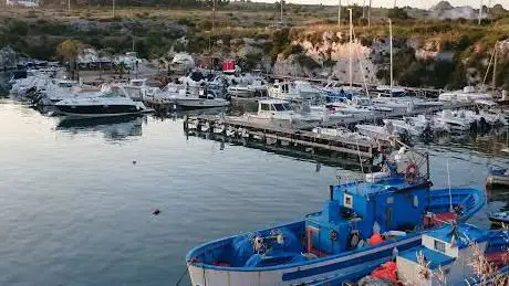 Photo de Ionian Yachting Brucoli - landing for boats - Rental