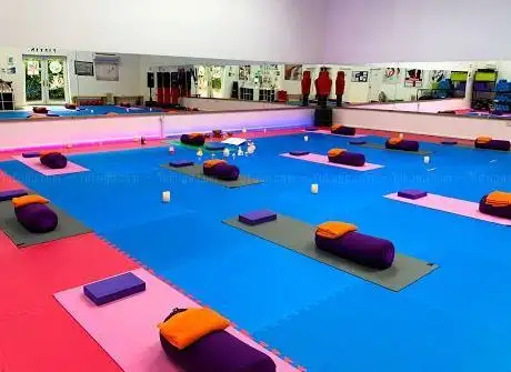 Photo de Foxy Yoga Limited