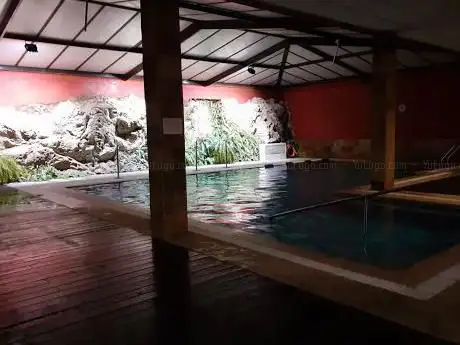 Photo de Balneario Navalcaz