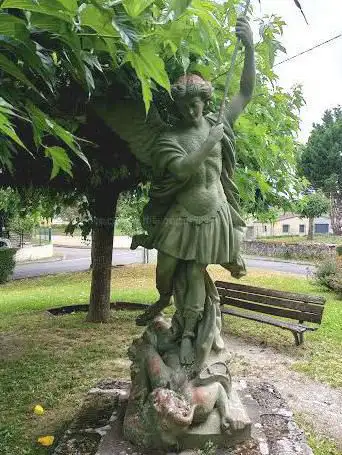 Photo de Place Saint-Michel