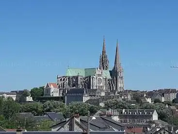 Photo de Rue d'Ablis view of Church in Charters