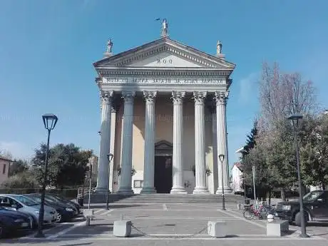 Photo de Parrocchia di Santa Maria del Rovere