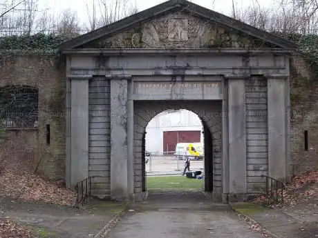 Photo de Poortgebouw Citadel