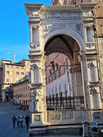 Photo de Cappella di Piazza