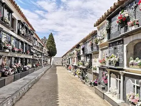 Photo de Cementerio Católico Municipal Campanario