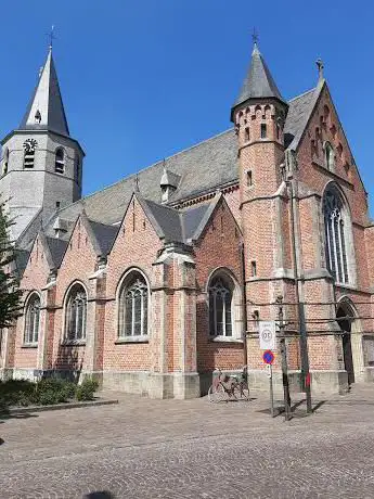 Photo de Heilig-Kruiskerk Stekene
