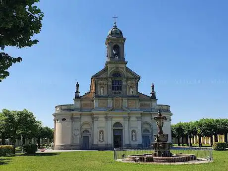 Photo de Santuario della Madonna dei Campi