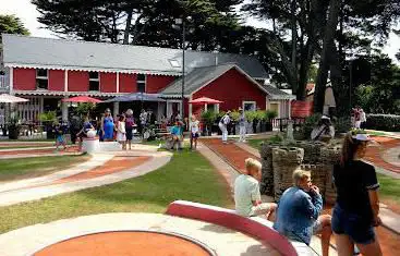 Photo de Mini Golf in La Baule