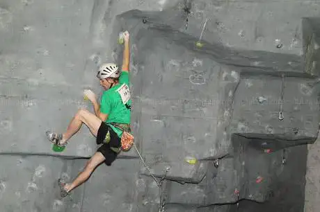 Photo de Roc 30 Climbing wall