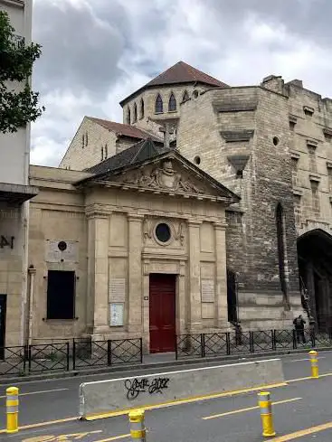 Photo de Church of Saint-Denys de la Chapelle