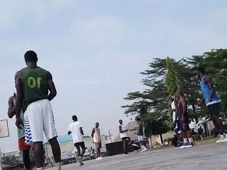 Photo de Karu Basketball Court