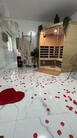 Photo de Jacuzzi sauna 78