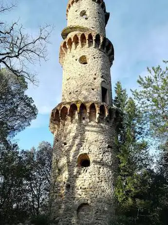 Photo de Torre Tonda della Ragnaia di Villa le Falle