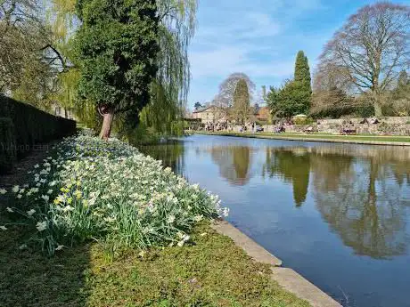 Photo de Coombe Country Park Car Park