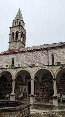 Photo de Dominican Monastery of the Holy Cross
