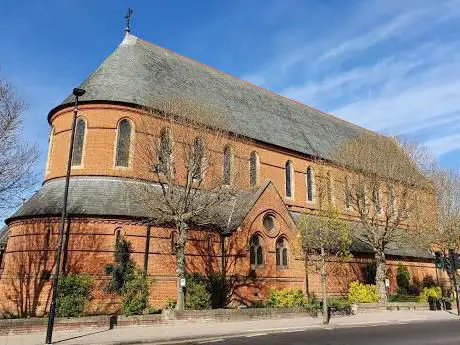 Photo de Church of The Ascension  Lavender Hill