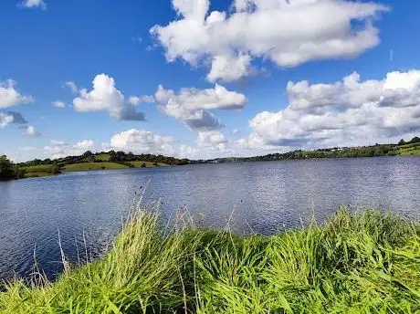 Photo de Lough Sillan Slipway & Picnic Area (Annafarney)