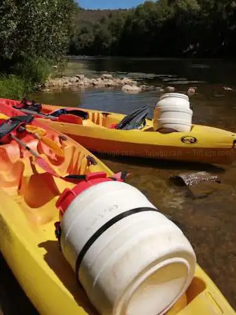 Photo de Location canoë kayak Dès 17 euros la demie-journée. CAP CANOE GORGES DE L AVEYRON Saint Antonin noble val.
