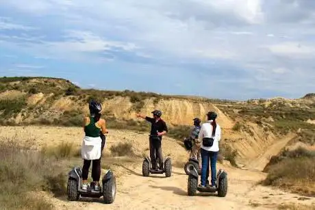 Photo de Excursiones por Bardenas en segway.