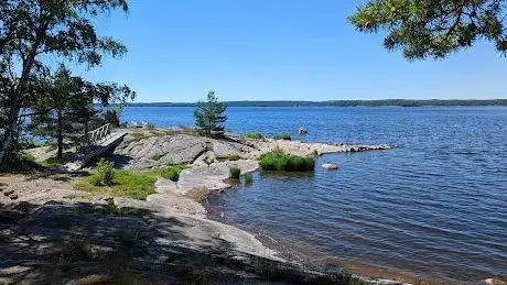 Photo de Sjöviksgårdens Ångbåtsbrygga
