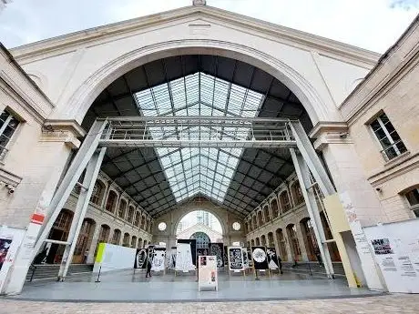 Photo of CENTQUATRE-PARIS (entrée administrative)