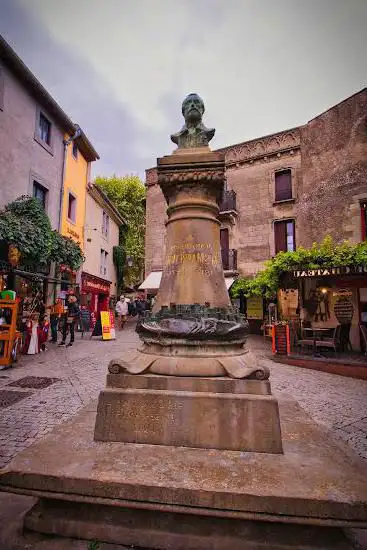 Photo de Monument de la Jean-Pierre Cros-Mayrevieille