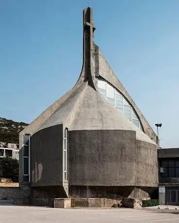 Photo de Church of Our Lady of Health