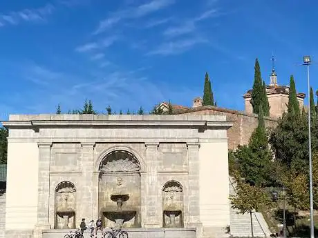 Photo de Infante Don Luis Palace