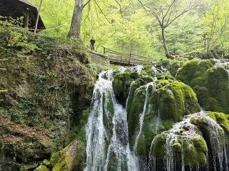 Photo de Izvorul Bigar