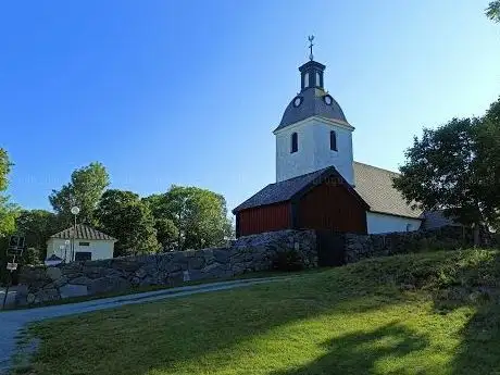 Photo de Husby Sjutolft Kyrka