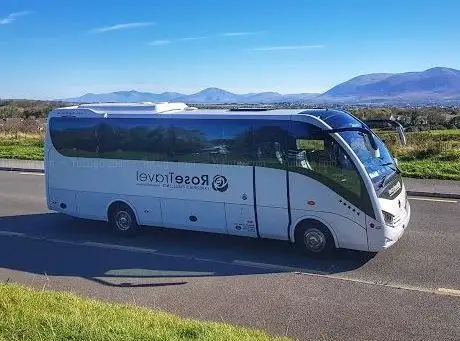 Photo de Rose Travel Mini Bus & Coach Hire