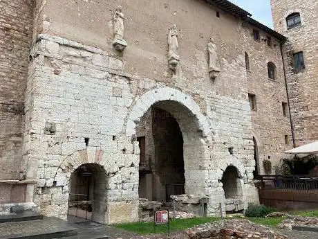 Photo de Roman Amphitheater