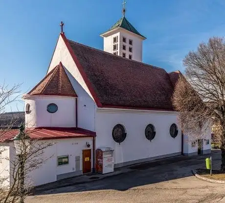 Photo de Katholische Kirche Gablitz (St. Laurentius)