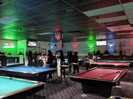 Photo de 102 Billiards