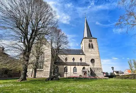Photo de Monulphus en Gondulphus kerk